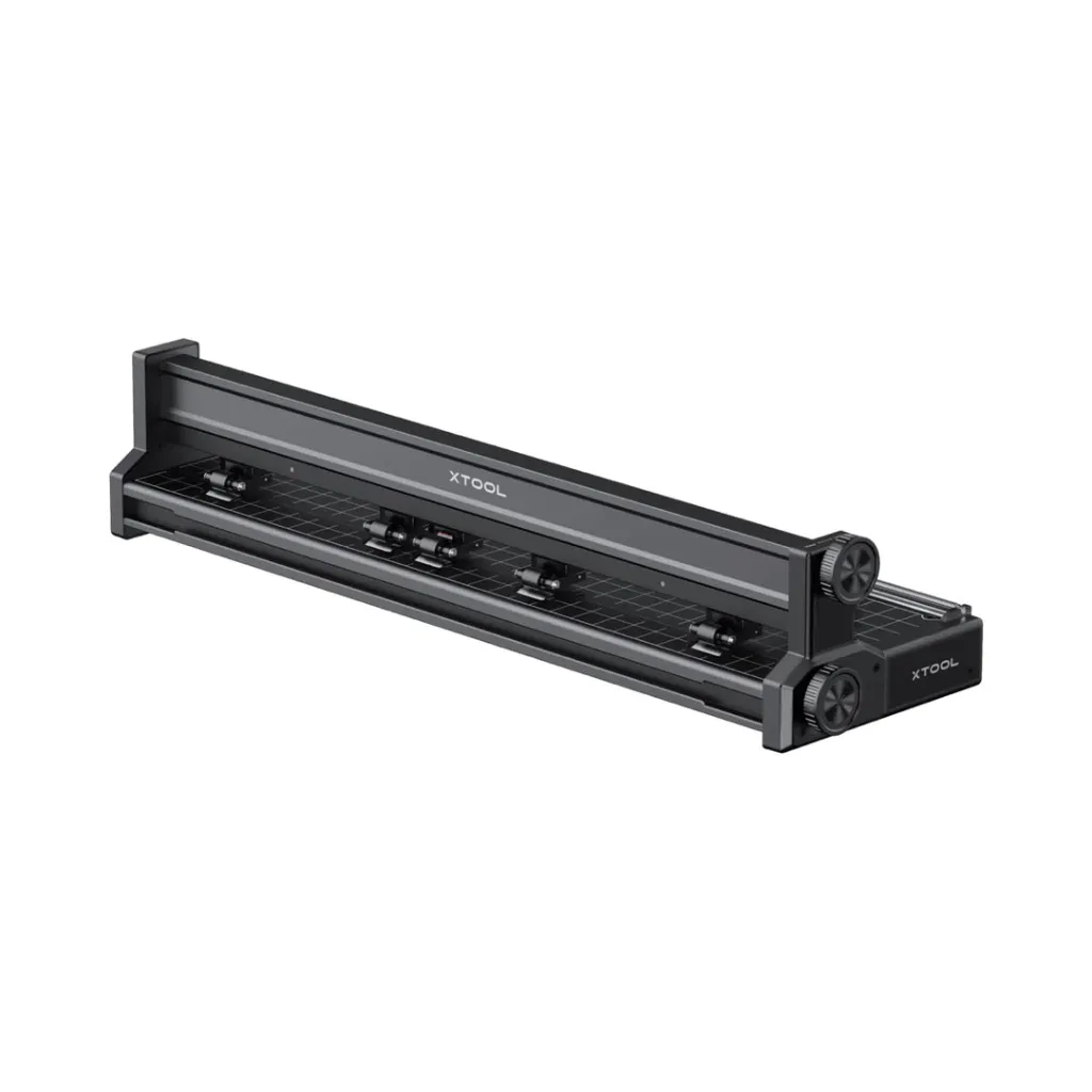 xTool-P2-Automatic-Conveyor-Feeder-P5010199-29252_7.webp